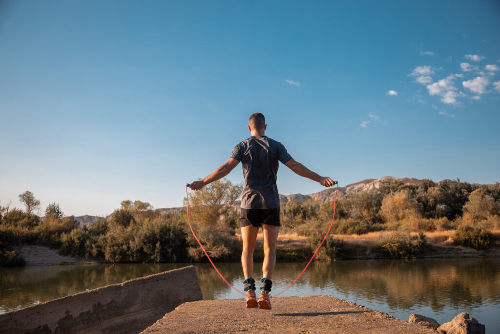 Exercícios Para Perder Peso Rápido: Pular Corda Exercícios Para Perder Peso Rápido: Pular Corda
