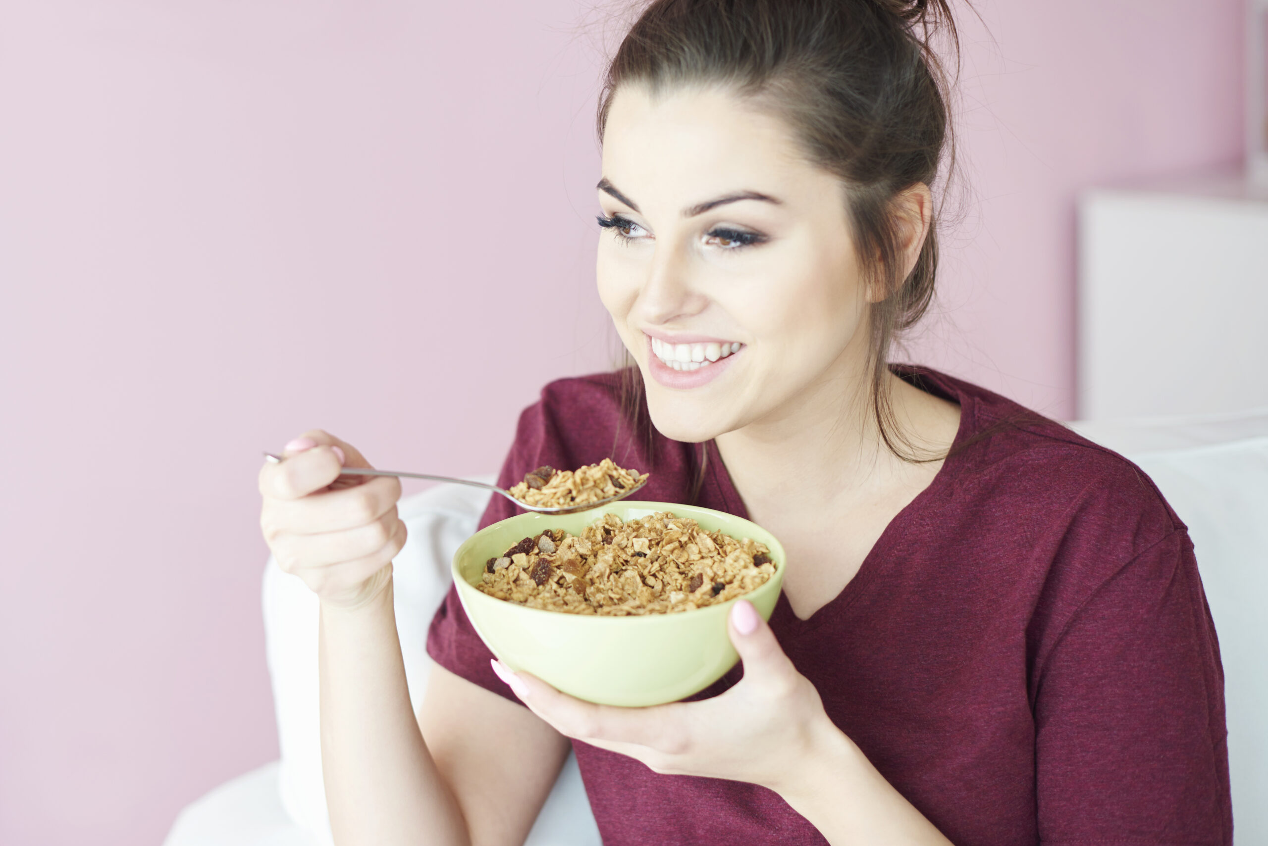 Qual o papel das fibras alimentares na saúde intestinal?